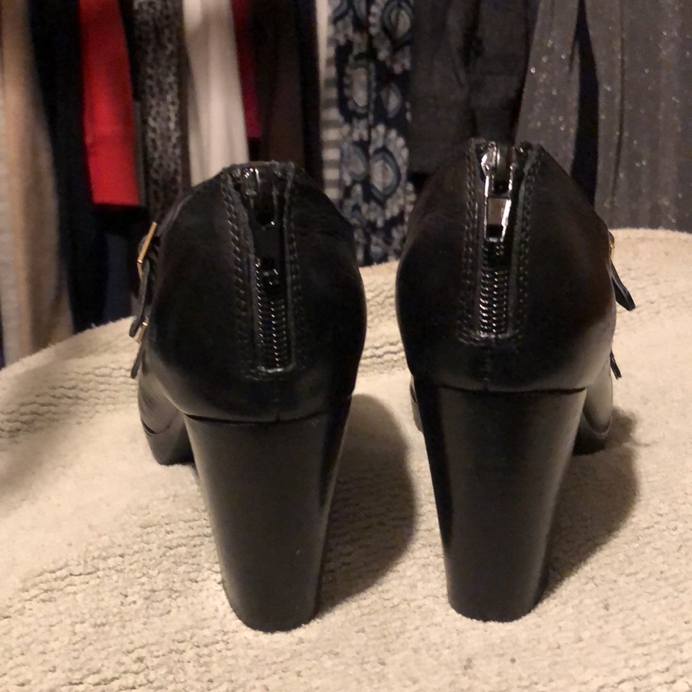 Low top booties - Picture 2 of 6